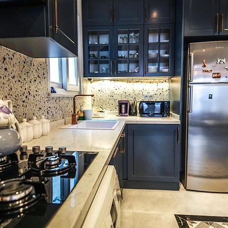 Center Of City In Besiktas 2 Plus 1 With 2 Bathroom And 3 Air Conditioner Istanbulská provincie Exteriér fotografie