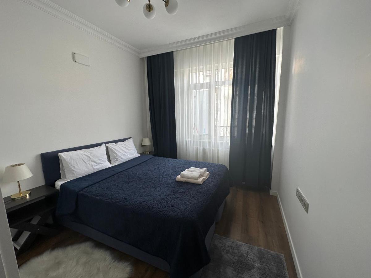 Center Of City In Besiktas 2 Plus 1 With 2 Bathroom And 3 Air Conditioner Istanbulská provincie Exteriér fotografie