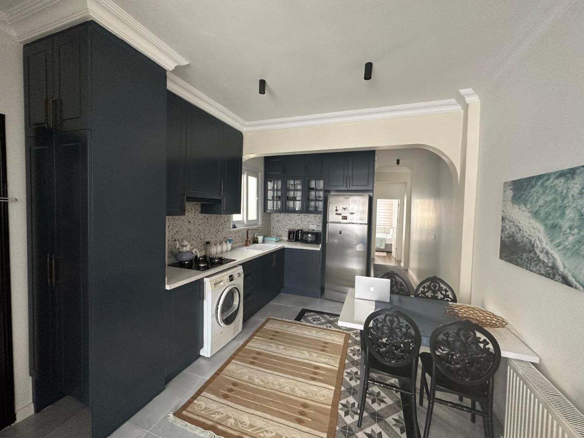 Center Of City In Besiktas 2 Plus 1 With 2 Bathroom And 3 Air Conditioner Istanbulská provincie Exteriér fotografie