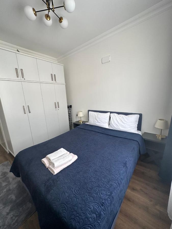 Center Of City In Besiktas 2 Plus 1 With 2 Bathroom And 3 Air Conditioner Istanbulská provincie Exteriér fotografie