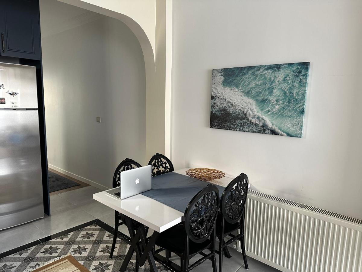 Center Of City In Besiktas 2 Plus 1 With 2 Bathroom And 3 Air Conditioner Istanbulská provincie Exteriér fotografie