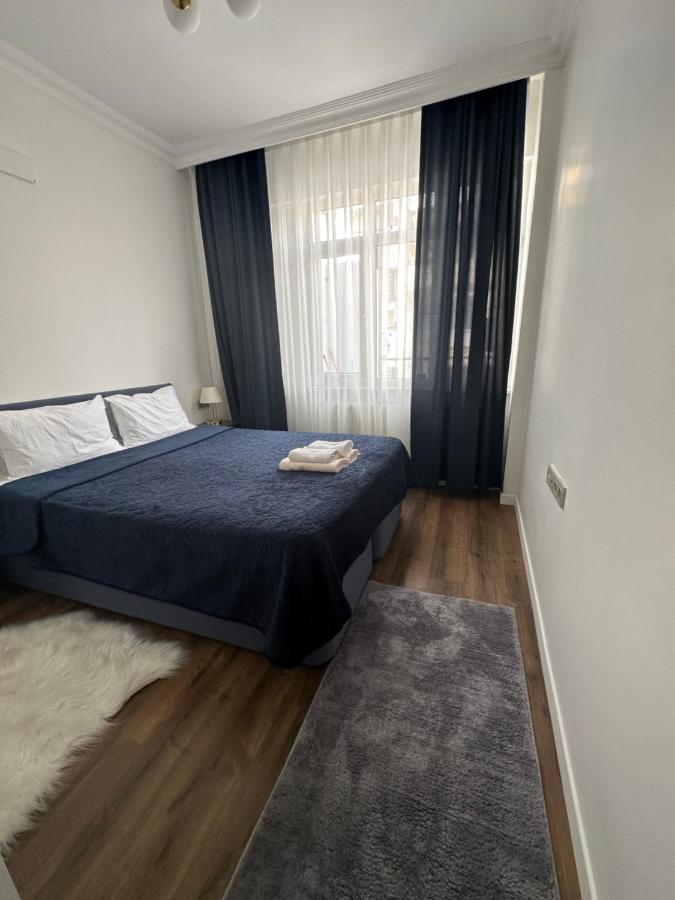 Center Of City In Besiktas 2 Plus 1 With 2 Bathroom And 3 Air Conditioner Istanbulská provincie Exteriér fotografie